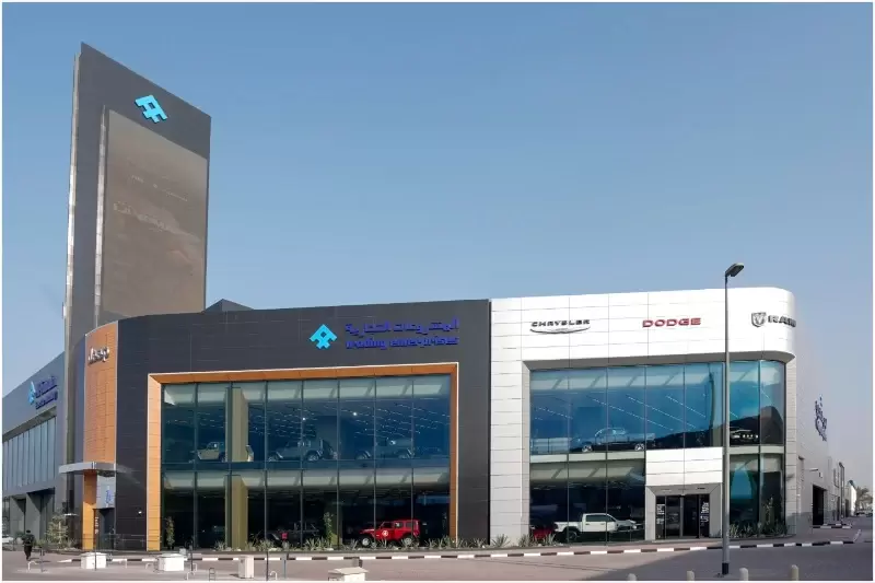 داخل صالة عرض كرايسلر دودج جيب رام الجديدة في دبي