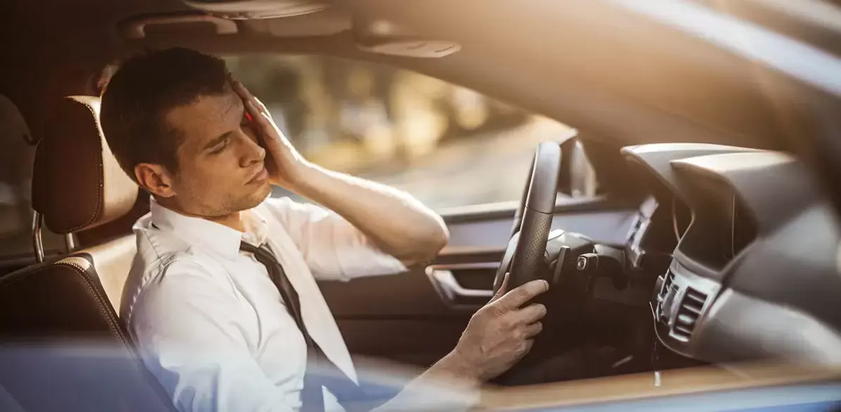 أسباب الصداع أثناء القيادة في رمضان وكيفية تجنبه