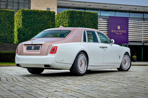 Rolls-Royce Phantom Dentelle