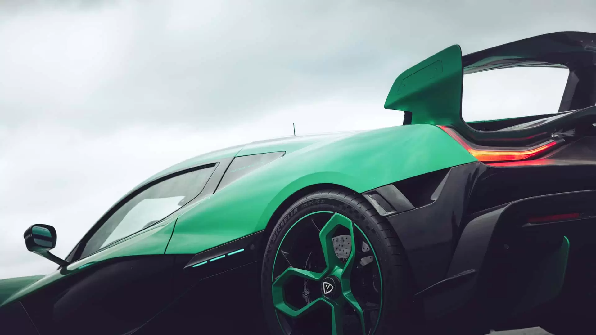 rimac-nevera-r-world-records