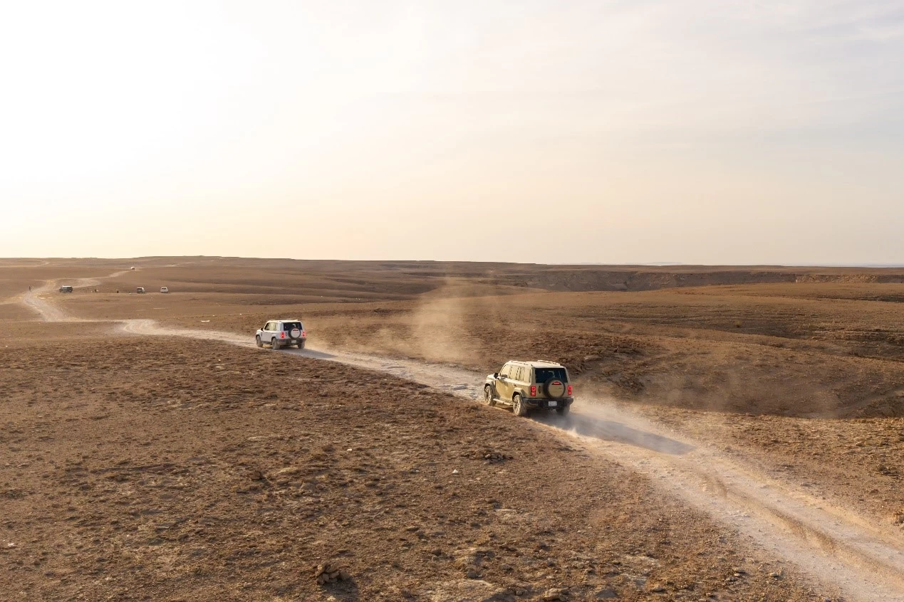 Driving Experience of iCAUR V27 at the Edge of the World: Performance Power and Future Technology