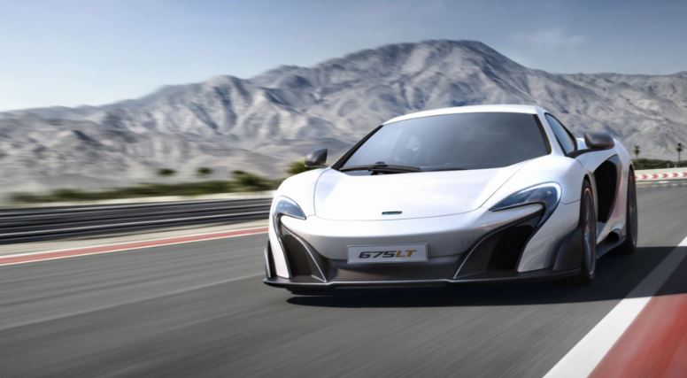 أداء ماكلارين 675LT