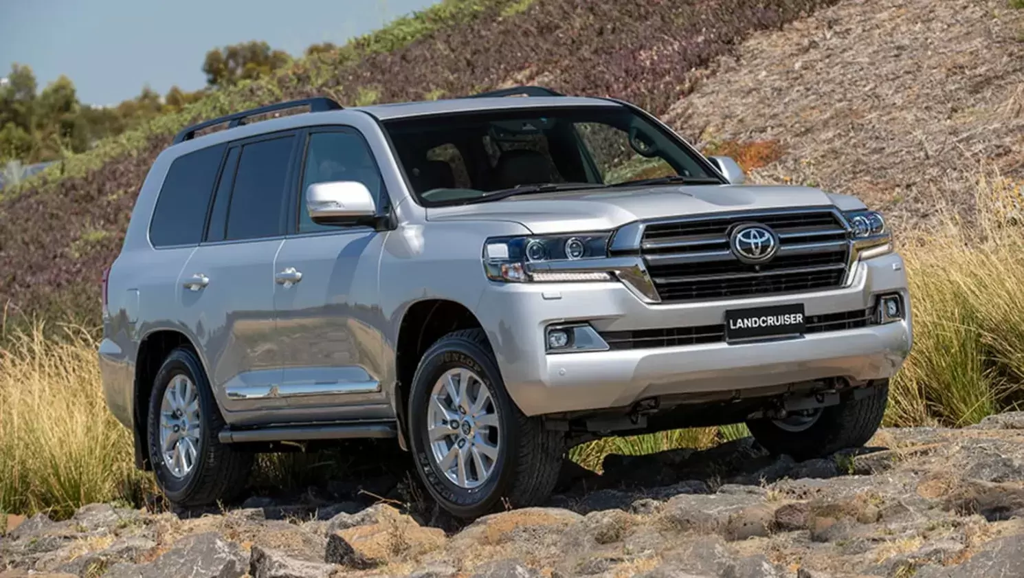2018 toyota land cruiser in uae