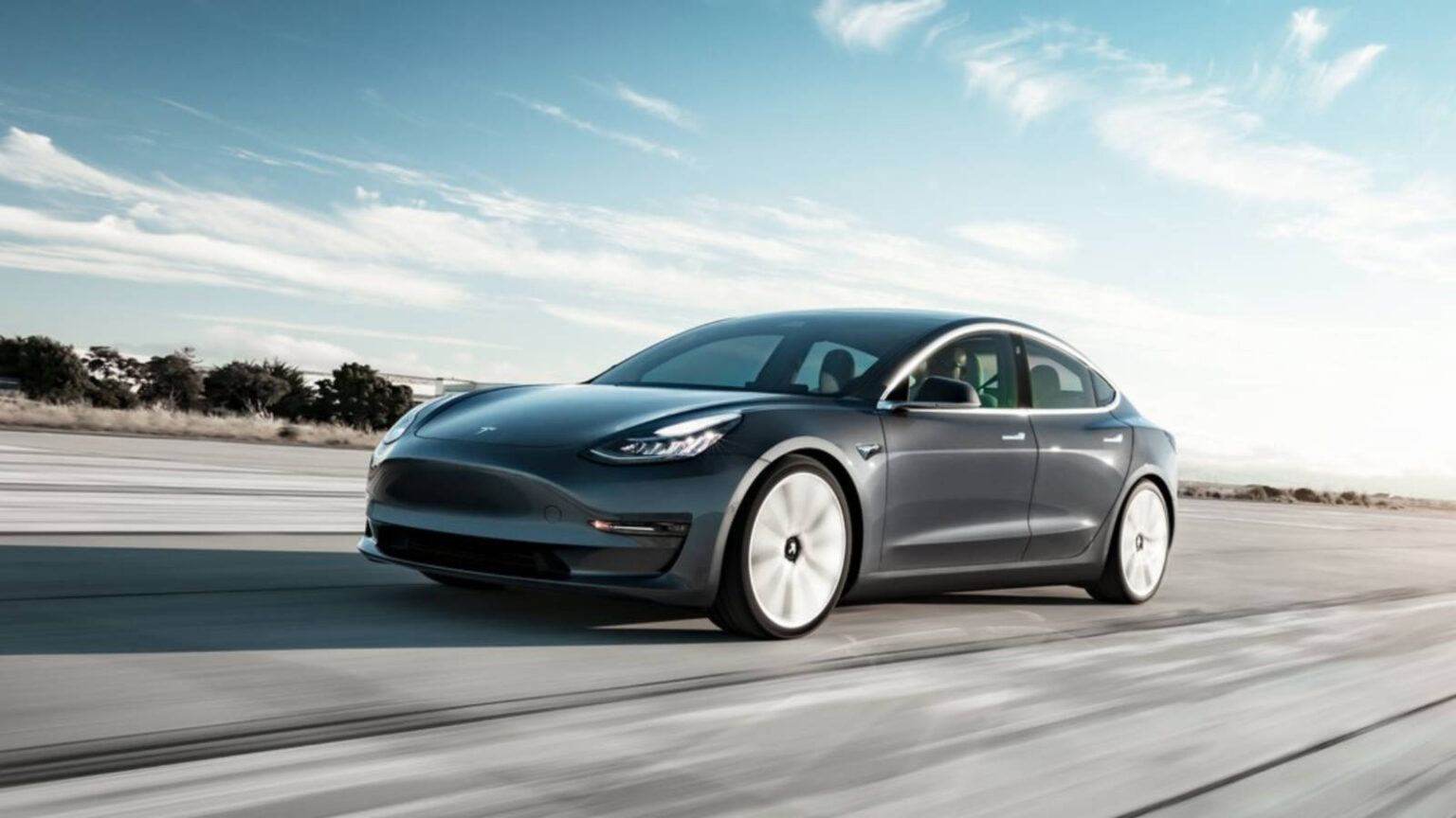 Tesla Model 3 uae