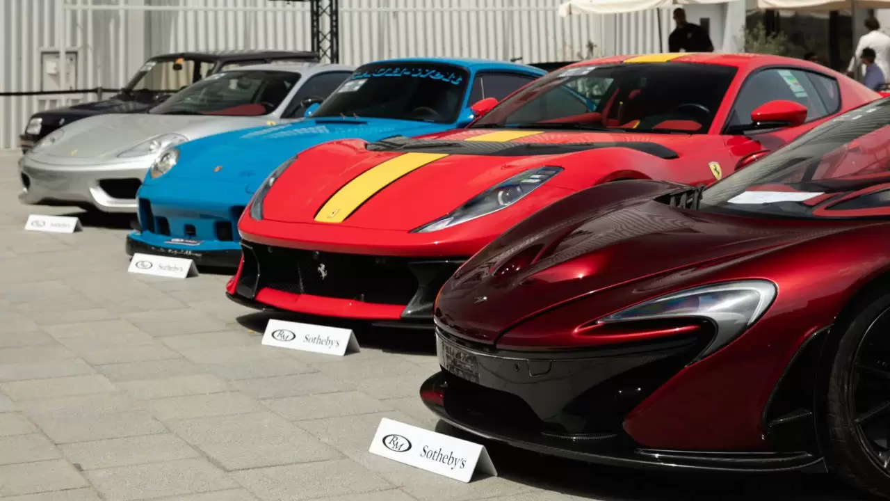 دليل مزادات السيارات في دبي