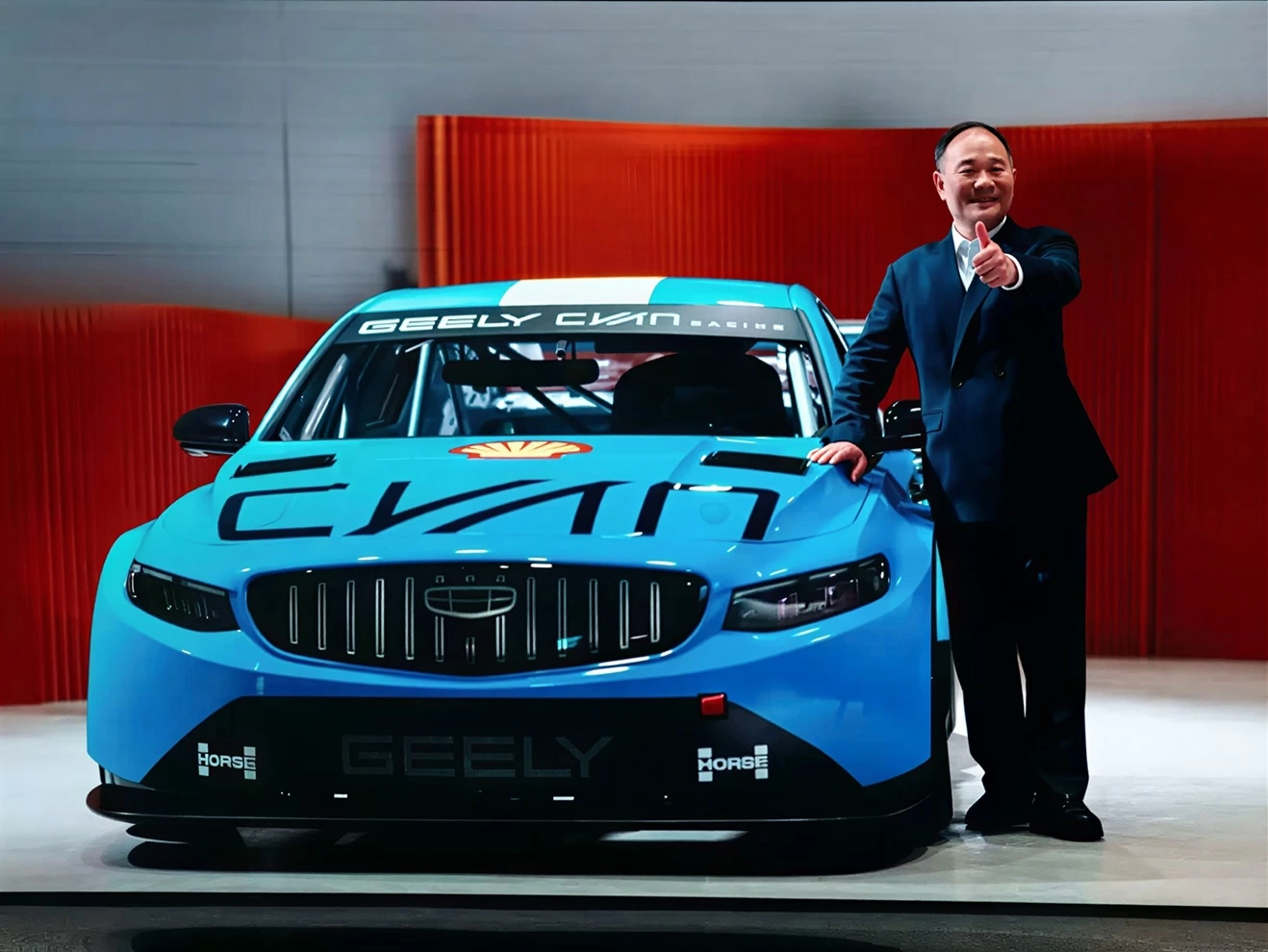 جلي بريفات TCR في معرض بكين للسيارات 2026