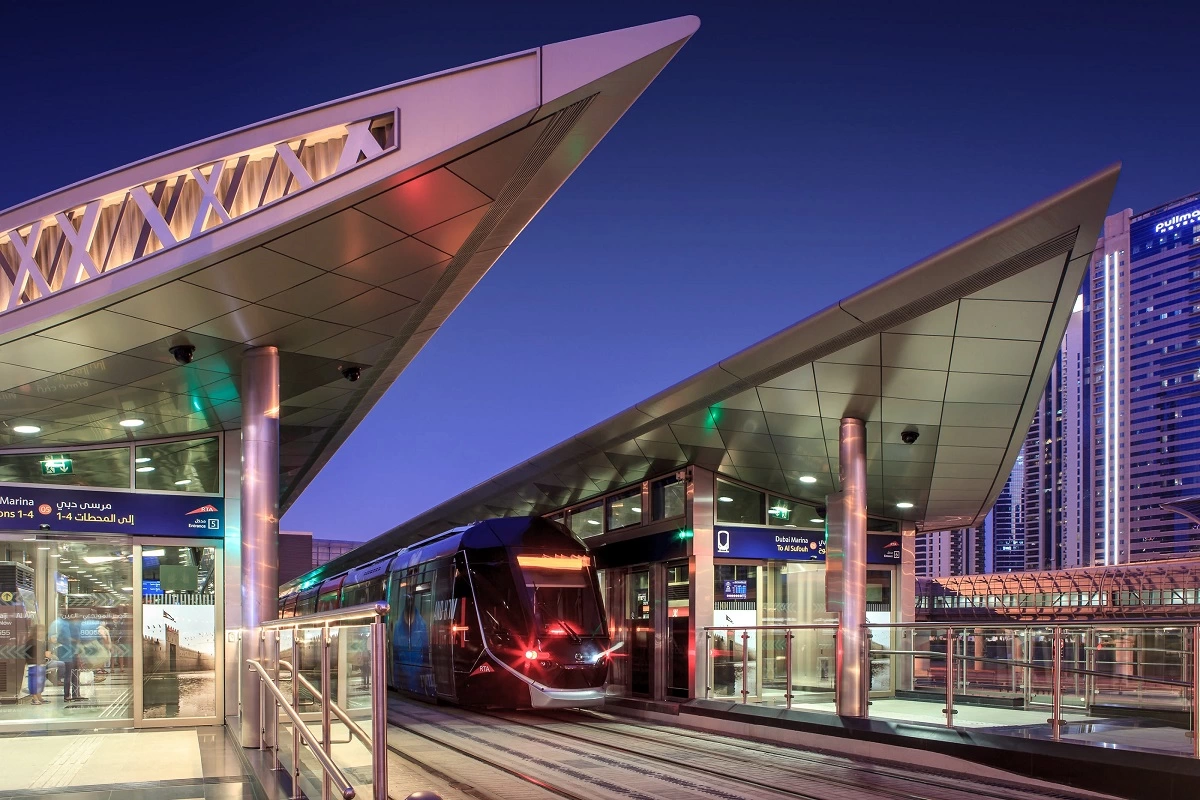 مواعيد النقل العام في دبي ليلة رأس السنة ٢٠٢٦