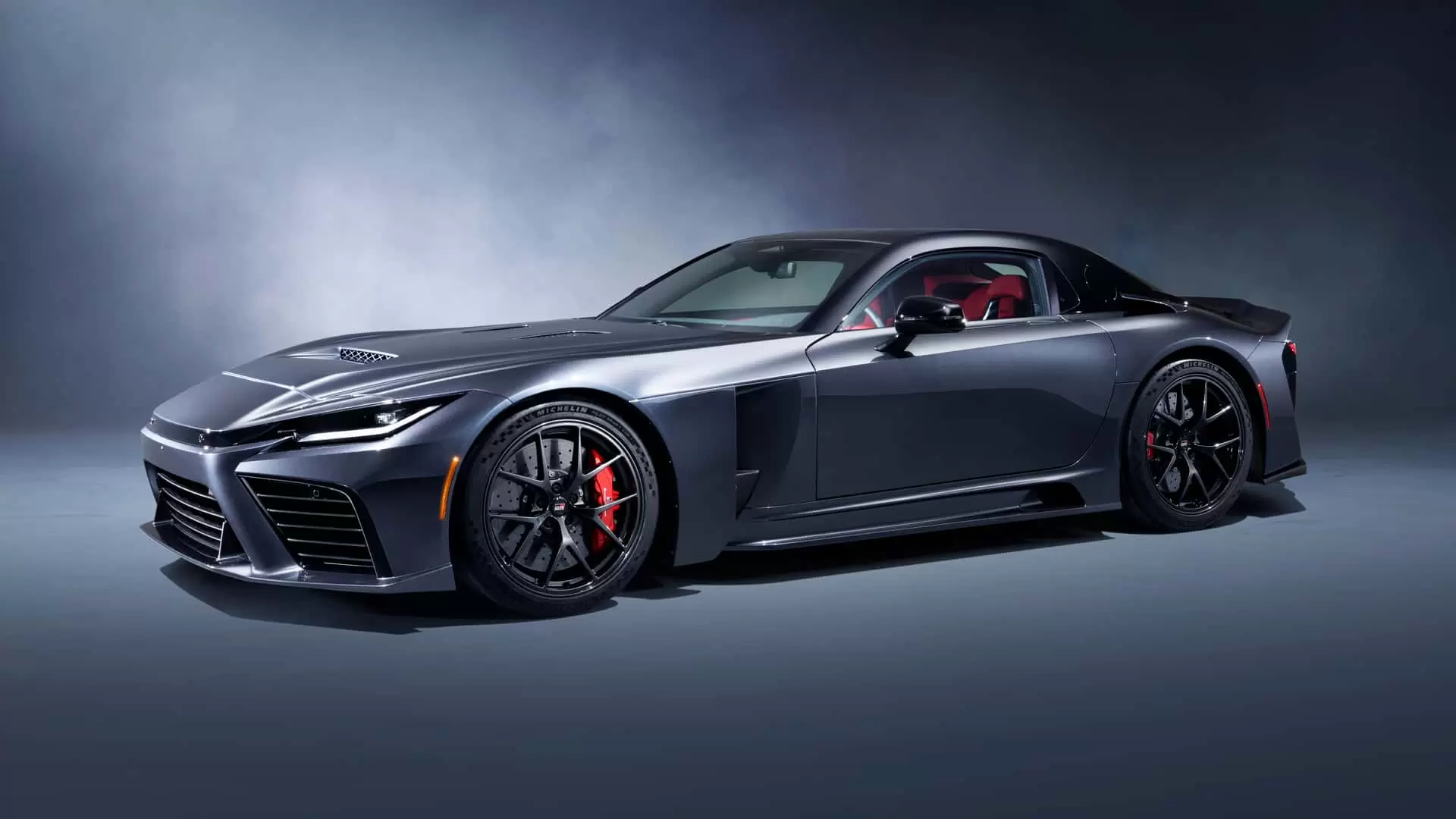 تويوتا جي آر جي تي على الحلبة