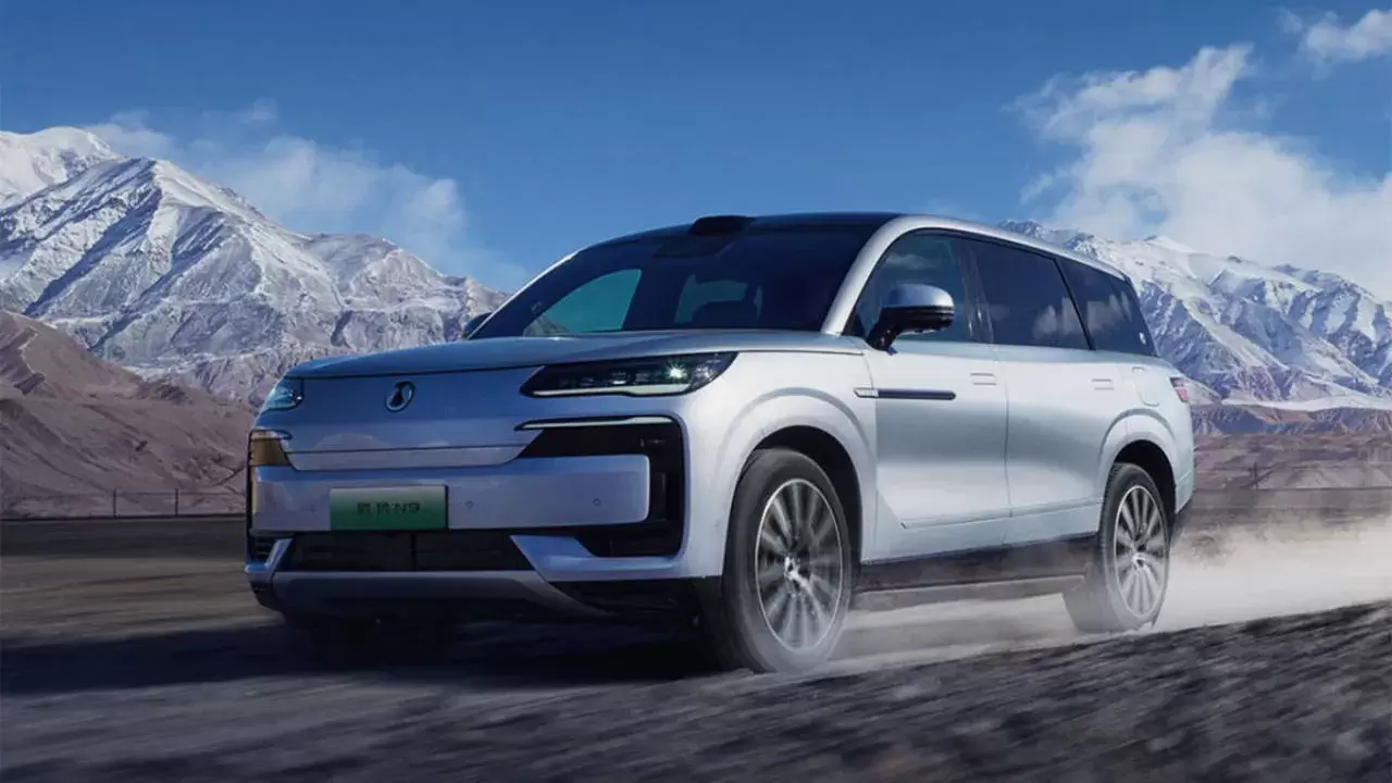 بي واي دي دينزا إن 9 إطلاق الإمارات السعر المواصفات