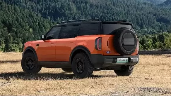 فورد برونكو تطلق أول نسخ كهربائية وهجينة في الصين