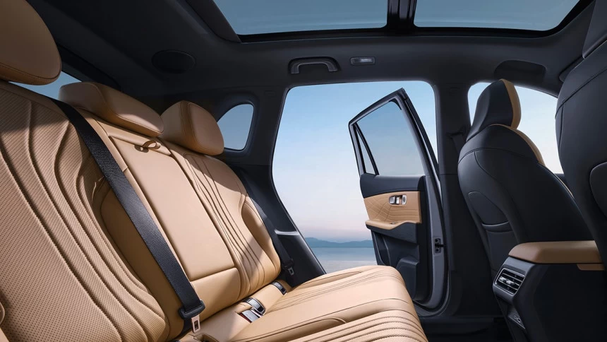 Geely EX5 EM-i uae interior
