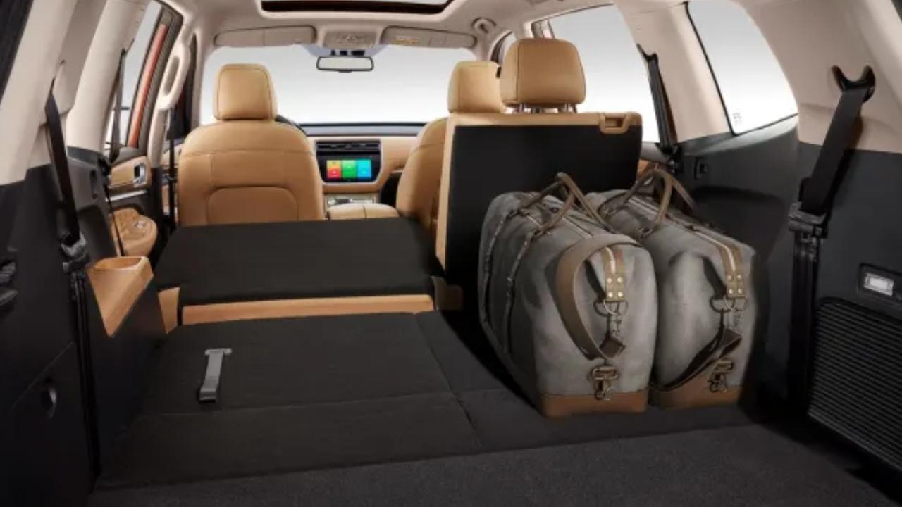 MG RX8 2025 Luggage Compartment