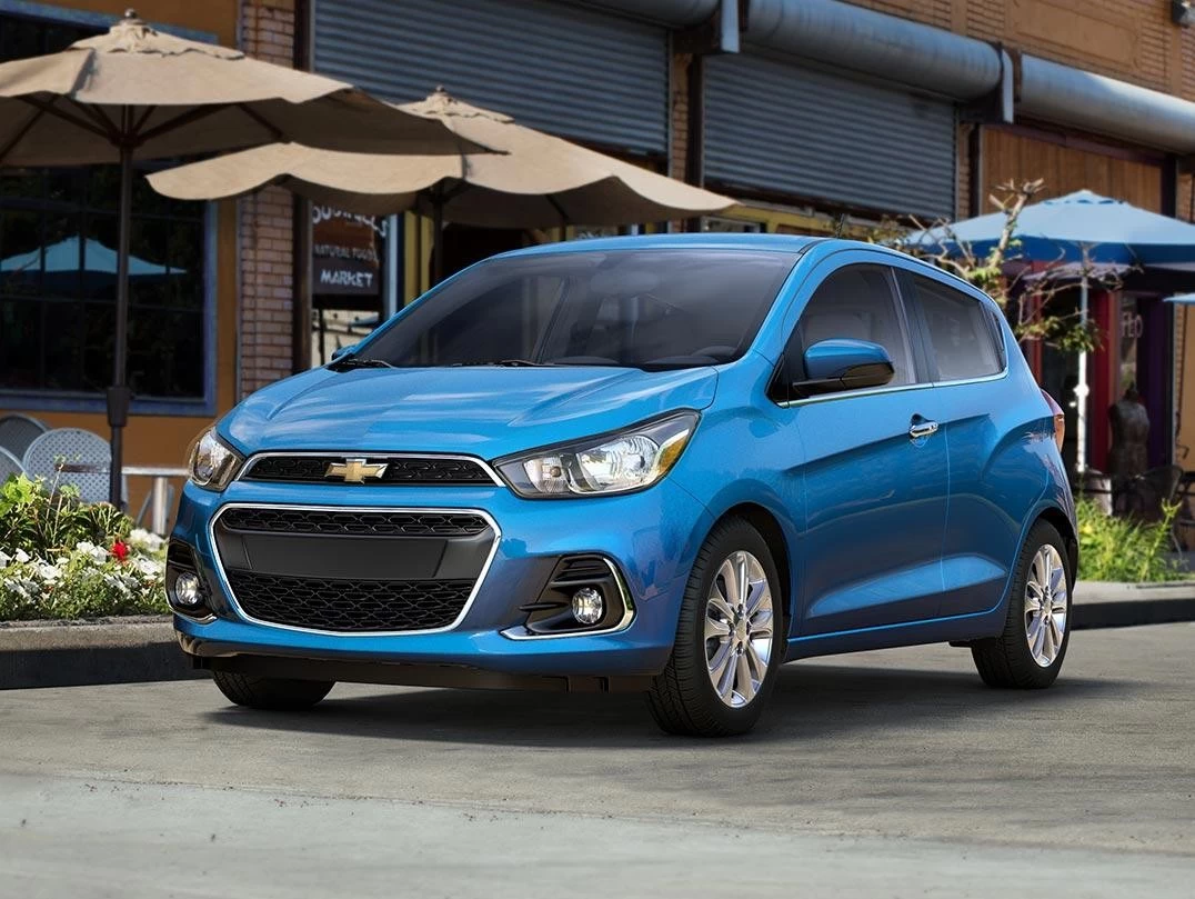 2017 checrolet spark in uae