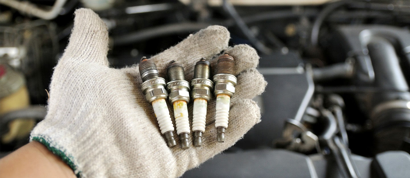 spark-plugs-importance-signs-damage-cleaning-tips