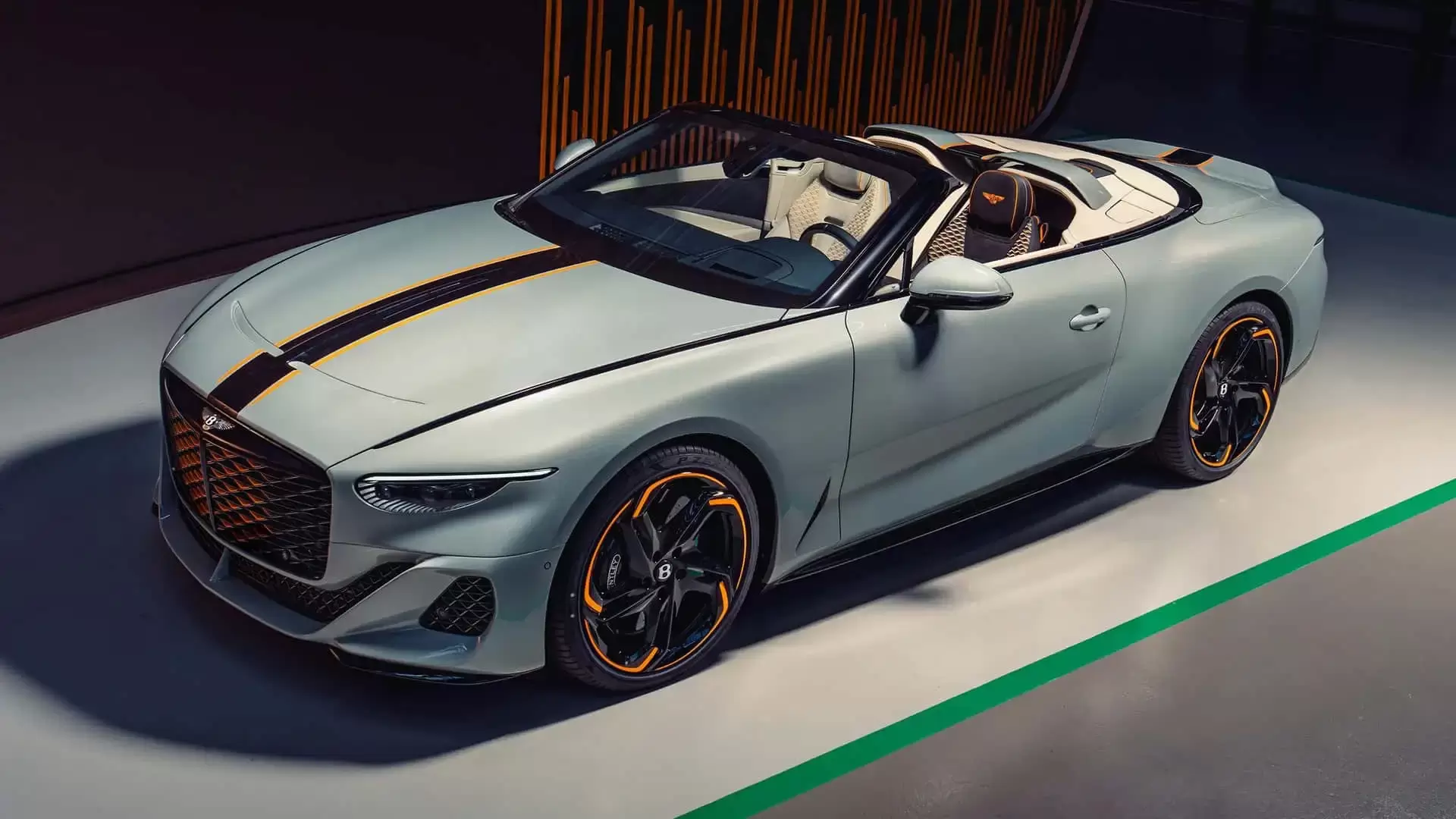 bentley batur convertible 740hp w12 dubai