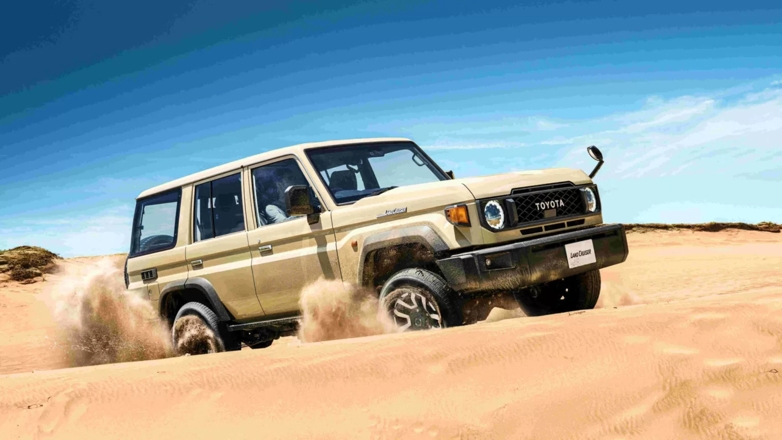 toyota land cruiser in uae