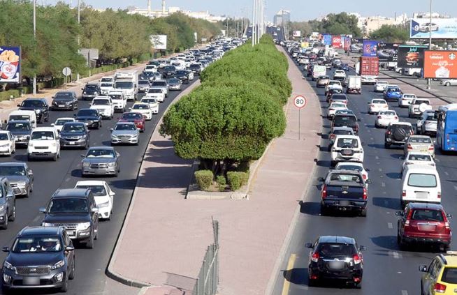 قوانين السرعة في دول مجلس التعاون الخليجي 2025