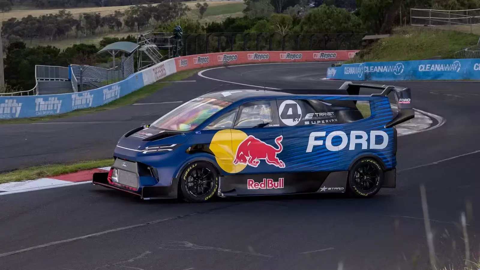 Ford Supervan 4.2 Smashes Nürburgring Record