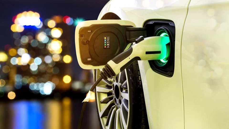 electric cars in uae