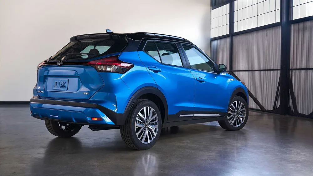 nissan-kicks-2024-uae-price-features