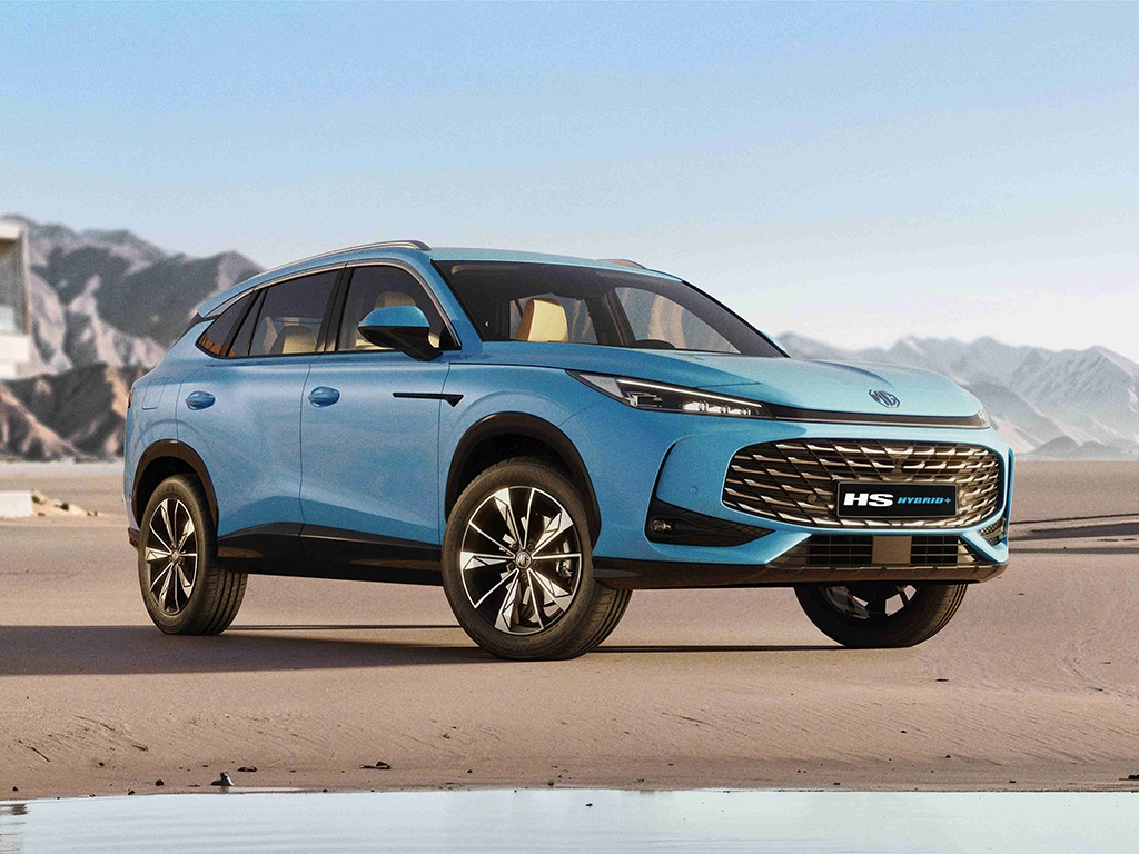 2025 MG HS Hybrid Debuts in UAE