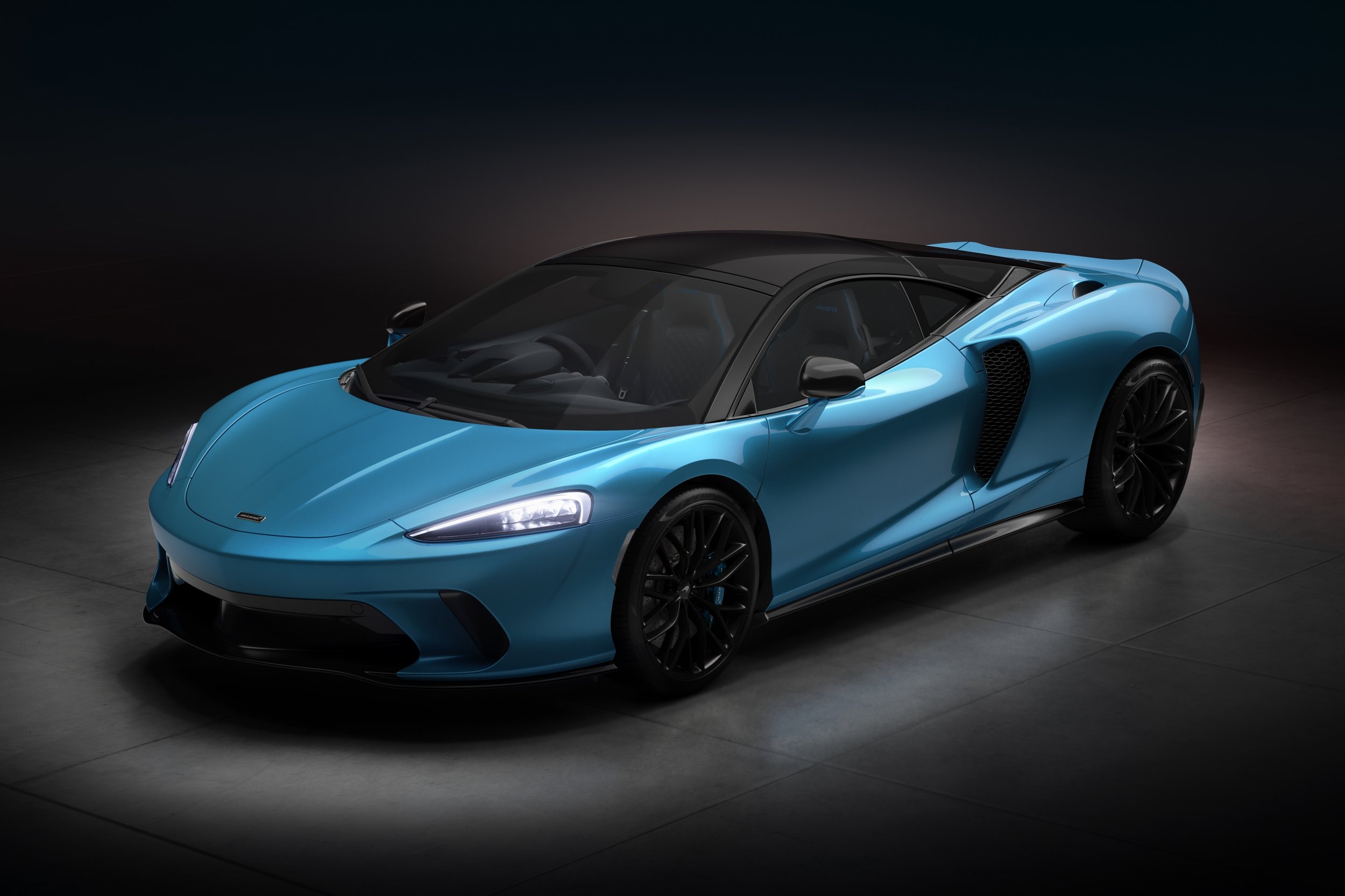 mclaren-gt-review-perfect-blend-of-luxury-and-performance-yallamotor