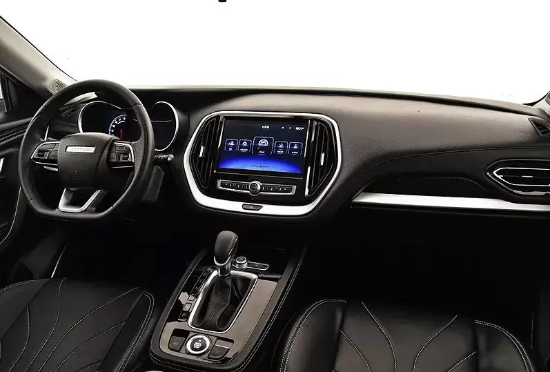 Used Jetour X70 in the UAE review