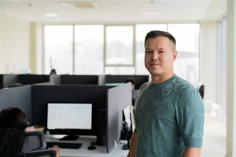 عزمت مؤسس يسر رِنت