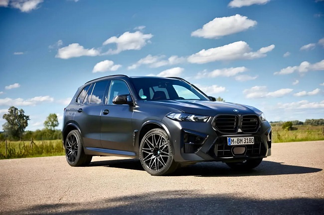 BMW X5 in UAE: The Ultimate Luxury SUV with Price, Specs, and Features