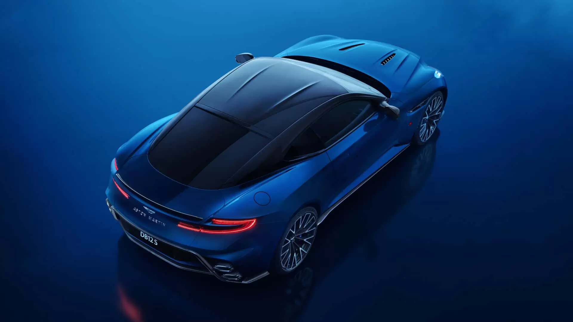 aston martin db12 s 2026