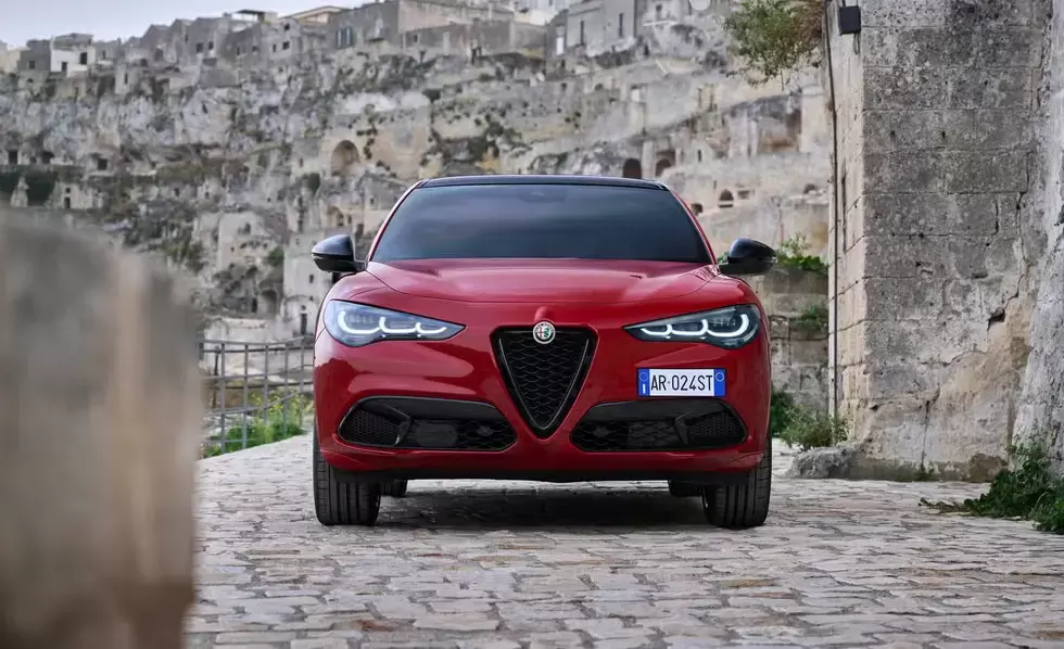 2026 alfa romeo stelvio hybrid suv revealed