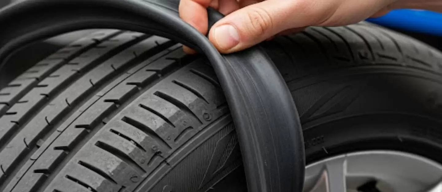 How to Insert a Tube in a Tubeless Tyre: DIY Guide for UAE Drivers