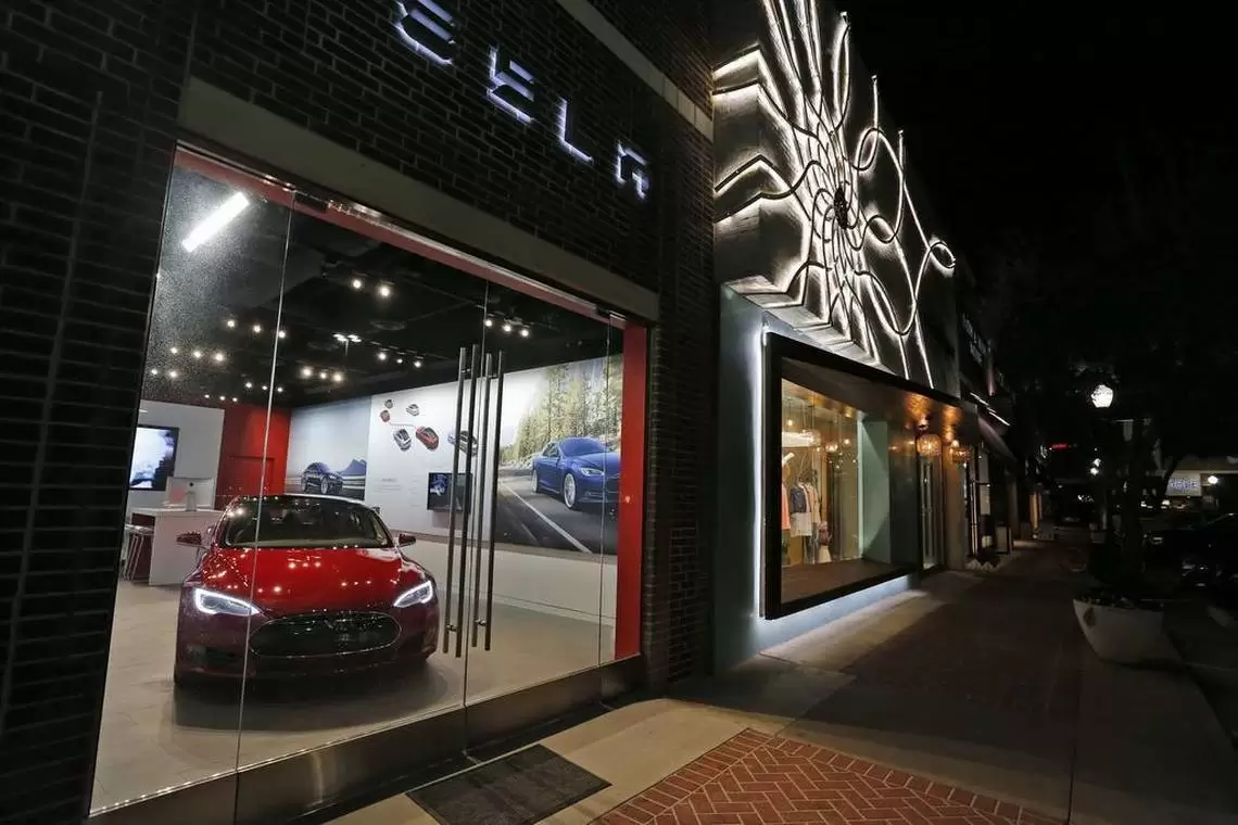 تسلا تقترب من إطلاق التاكسي الروبوتي بعد طلب رسمي لترخيص الخدمة في كاليفورنيا