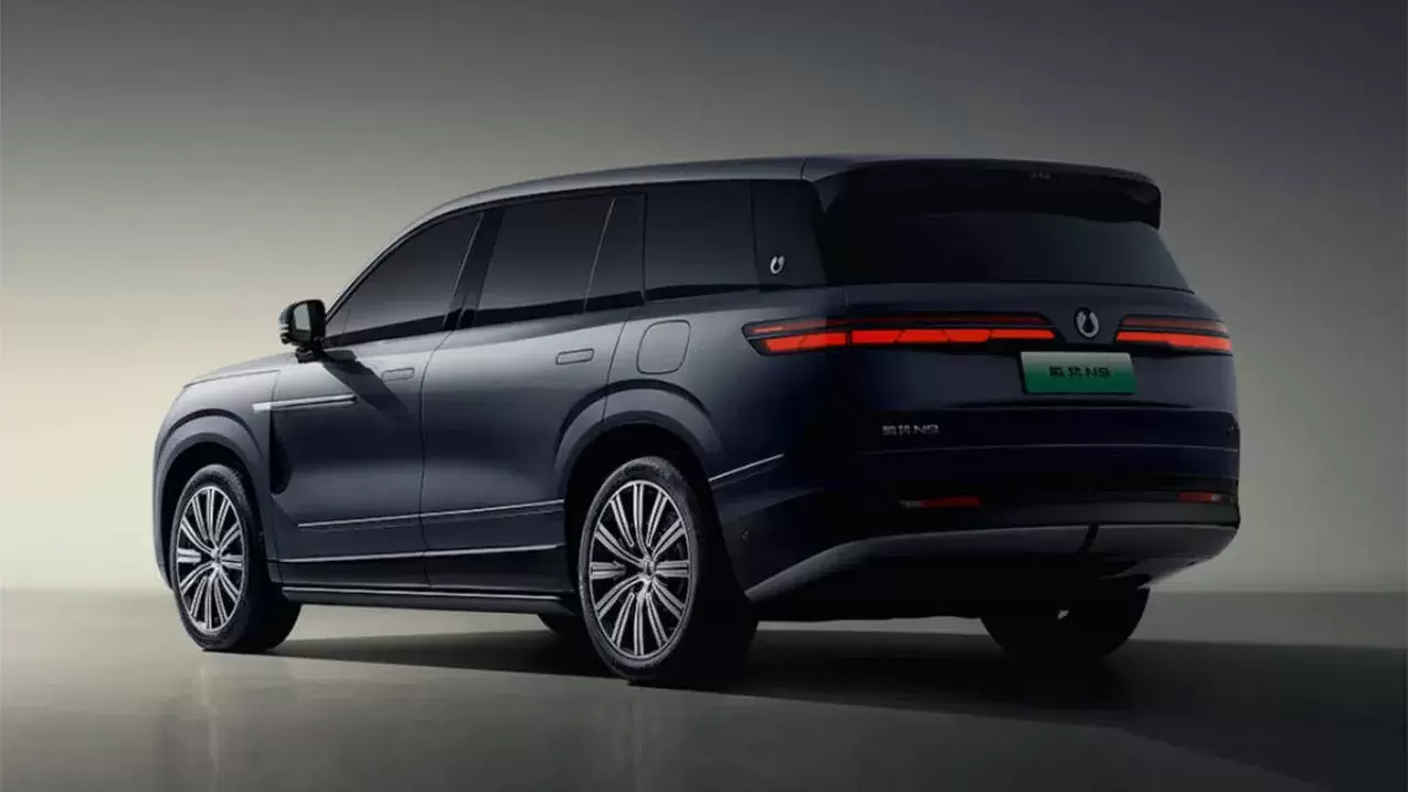 بي واي دي دينزا إن 9 إطلاق الإمارات السعر المواصفات